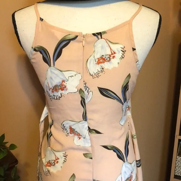 Floral wrap dress-peach with tropical white flowers - Picture 6 of 7